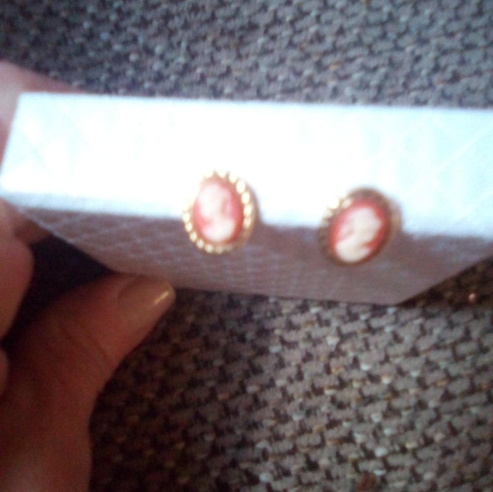 Vintage Cameo post earrings